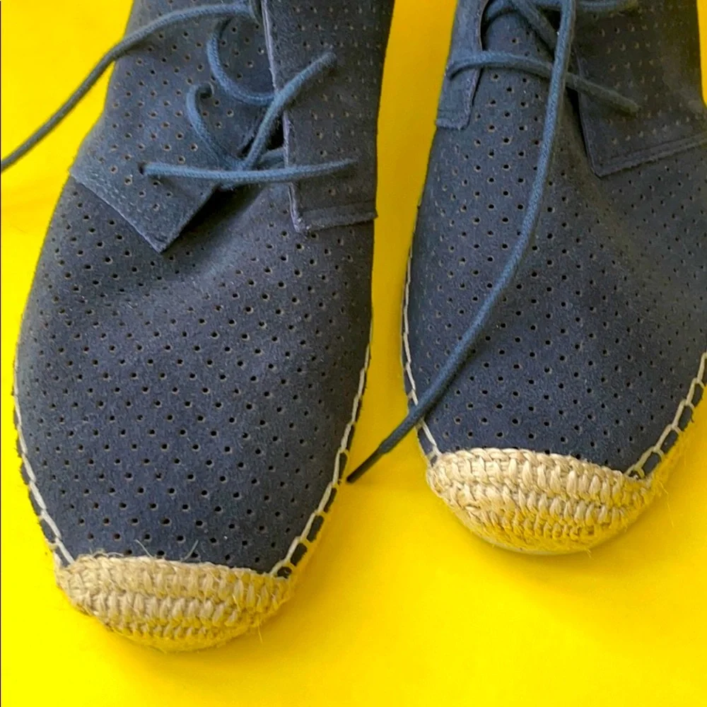 New navy blue Dolce Vita leather espadrilles